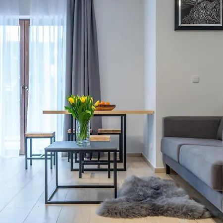 Goralskie 아파트호텔 *