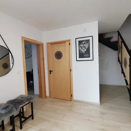 Goralskie 아파트호텔